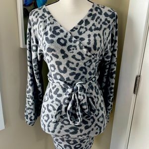 Long sleeve leopard dress